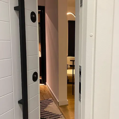 Main 3 アパート *