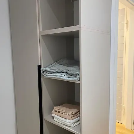 Apartment Main 3 *