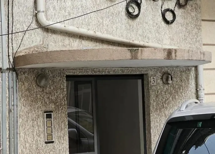 Apartment Main 4