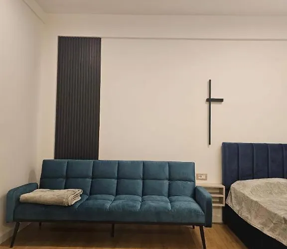 Main 4 Tirana