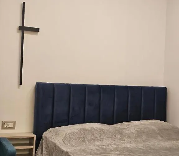 Main 4 * Tirana
